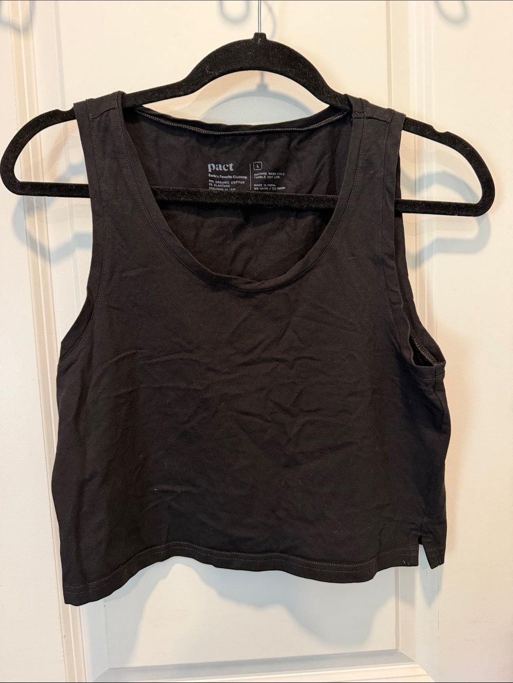 Pact Black Cropped Scoop Neck Tank